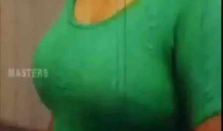 دوش داستان تصویری مادر پسر ماساژور نورو BJ