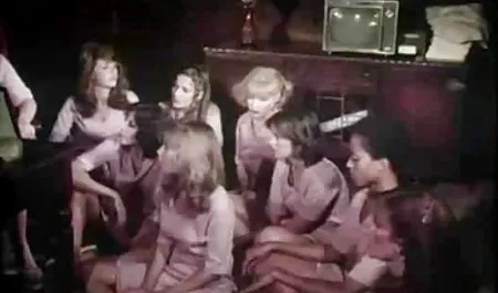 MILF Stockinged بیدمشک او را داستان سکسی با تصویر سخت می کند